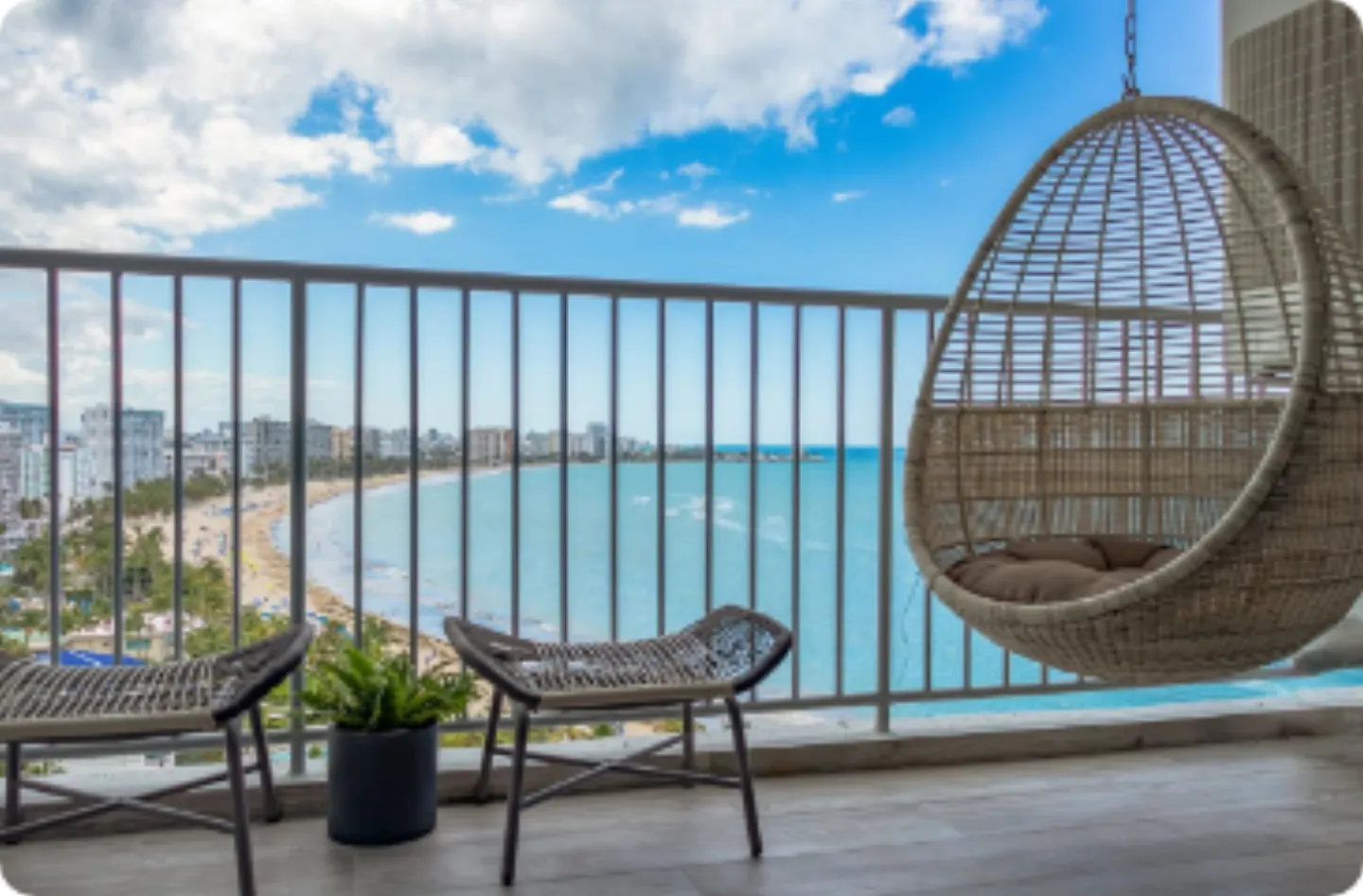 The New Yorker condo, Isla Verde, Puerto Rico